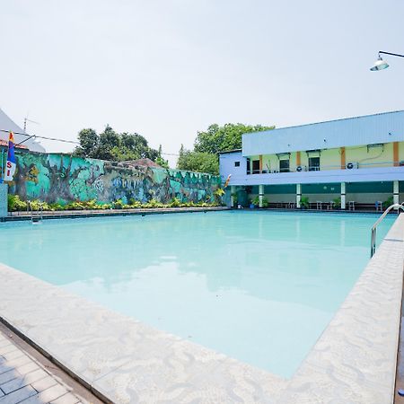 פרובולינגו Oyo 1652 Hotel Tampiarto מראה חיצוני תמונה