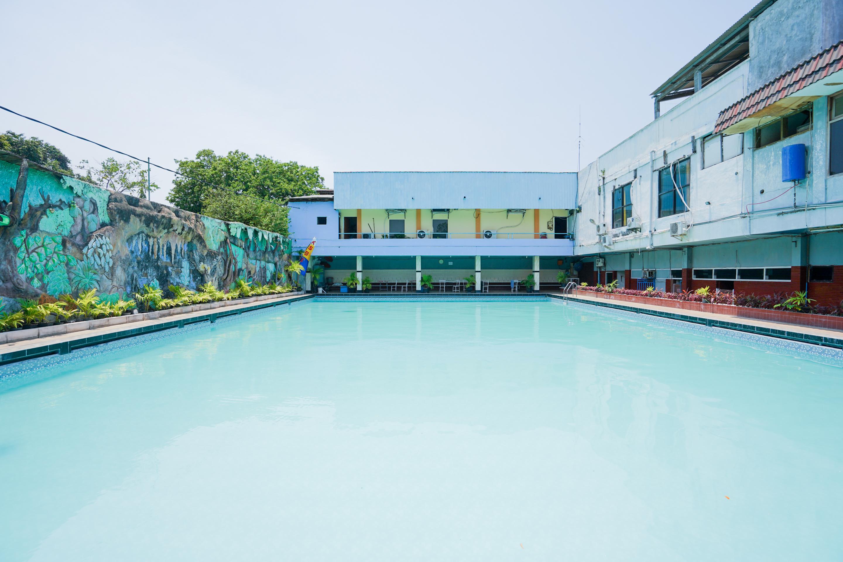 פרובולינגו Oyo 1652 Hotel Tampiarto מראה חיצוני תמונה
